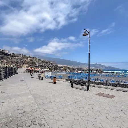 Daire Guestready - Beachfront Escape Cancajos *